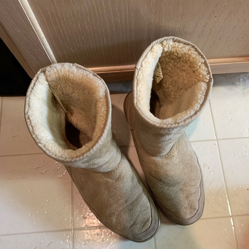 Ugg boots women's 9 Tan - Picture 8 of 10